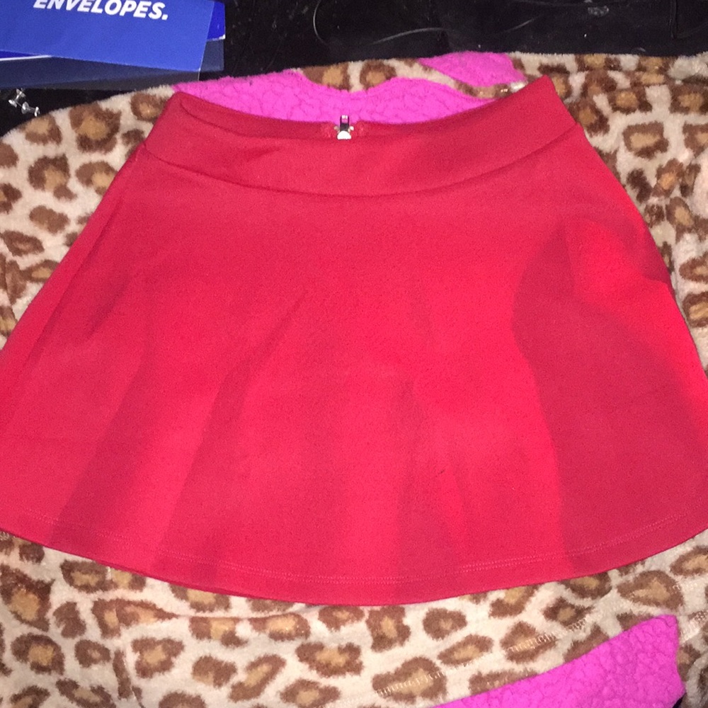 Red Skirt🌺